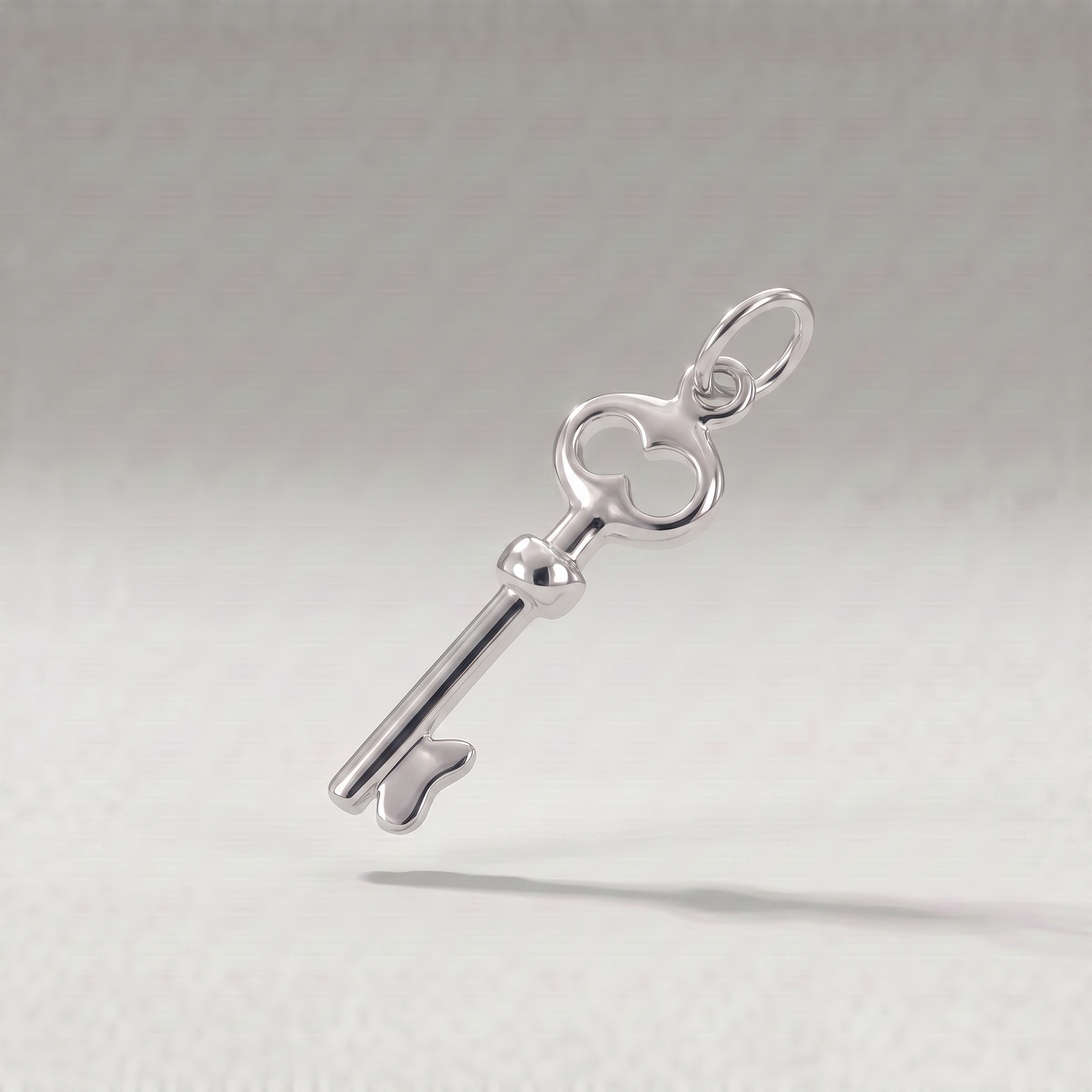 925 Sterling Silver 19mm Key Pendant