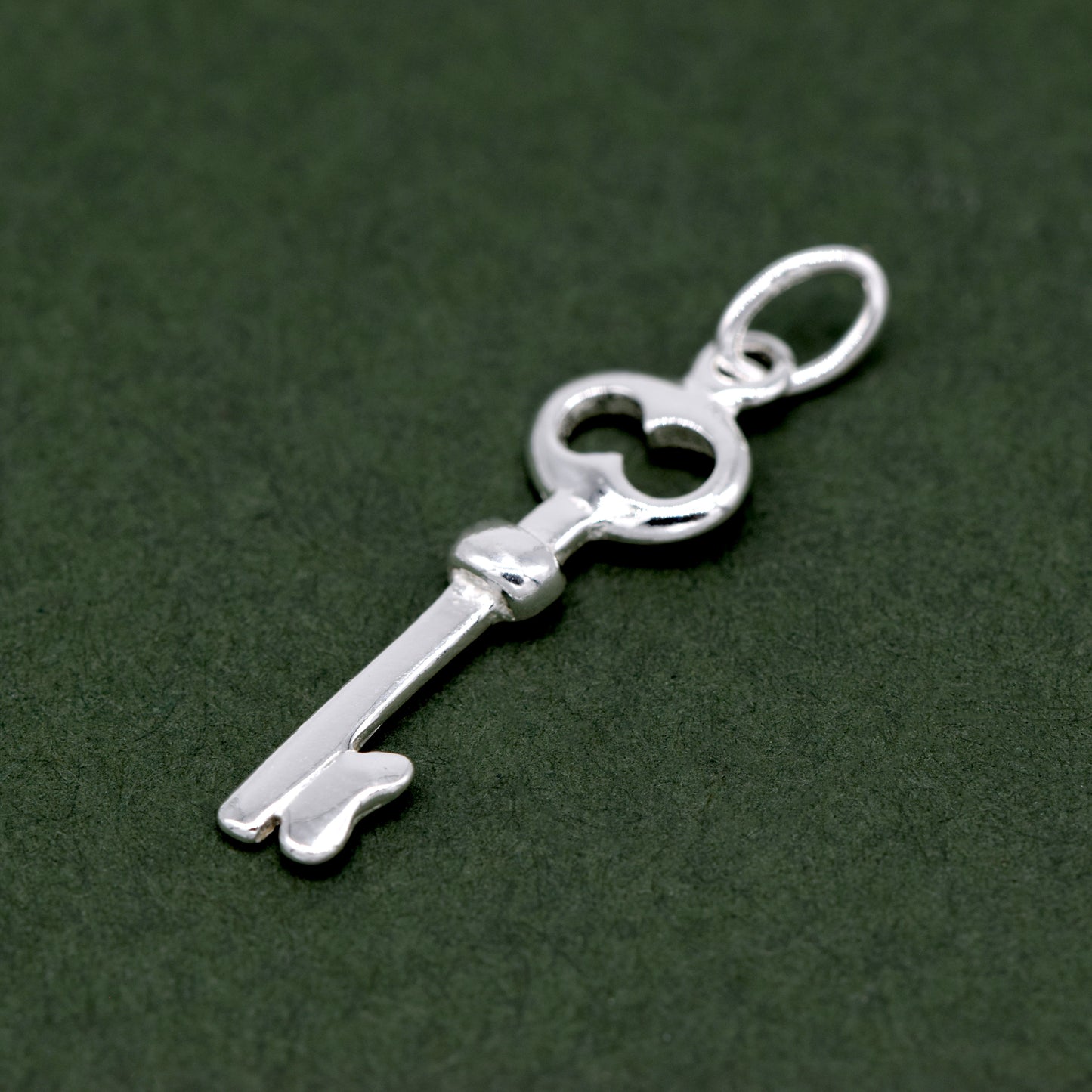 925 Sterling Silver 19mm Key Pendant