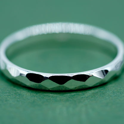 925 Sterling Silver 2.8mm Faceted Hammered Ring
