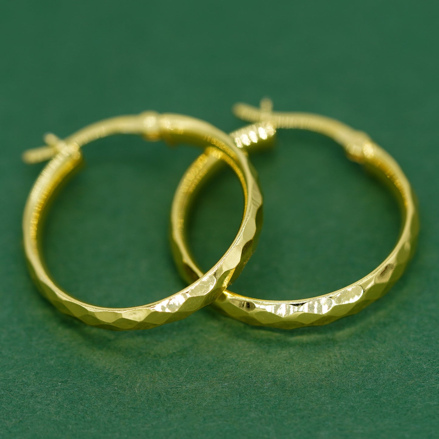 Diamond Cut Creole Hoop Earrings, 925 Sterling Silver or 18k Flash Gold Plated Hoops, Faceted Hoop Earrings, Gift for Her