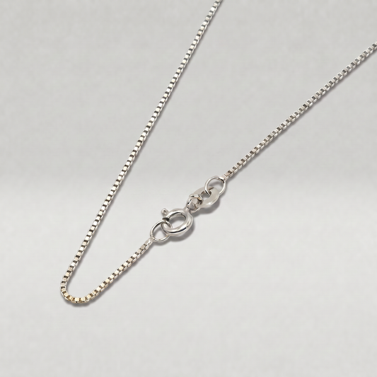 925 Sterling Silver 0.9mm Box Chain Necklace