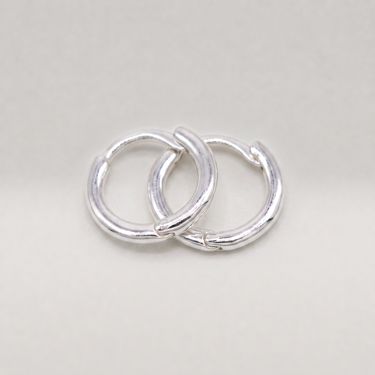 925 Sterling Silver 10, 14, 18mm Round Ear Huggie Hoop Earrings