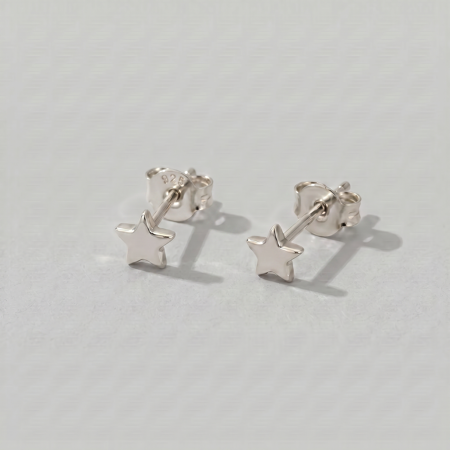 4mm Star Stud Earrings
