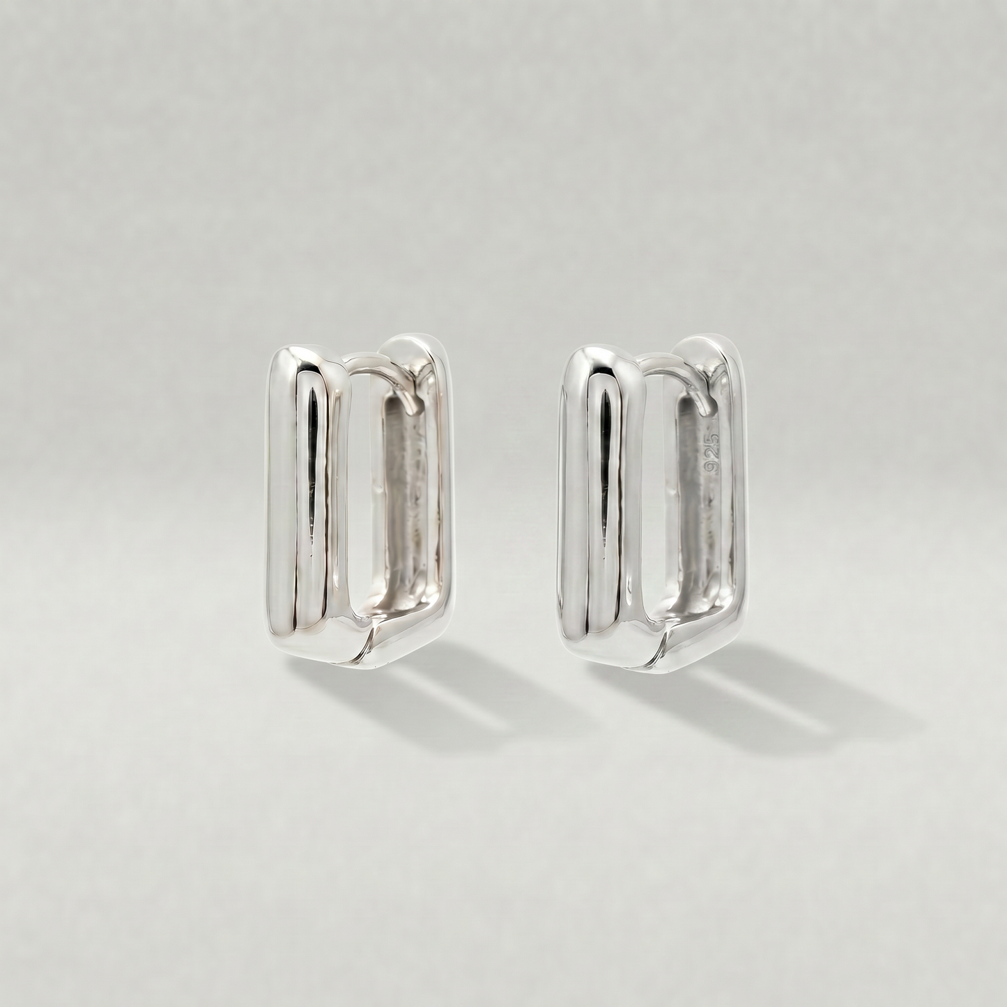 10/12mm Square Link Huggie Earrings