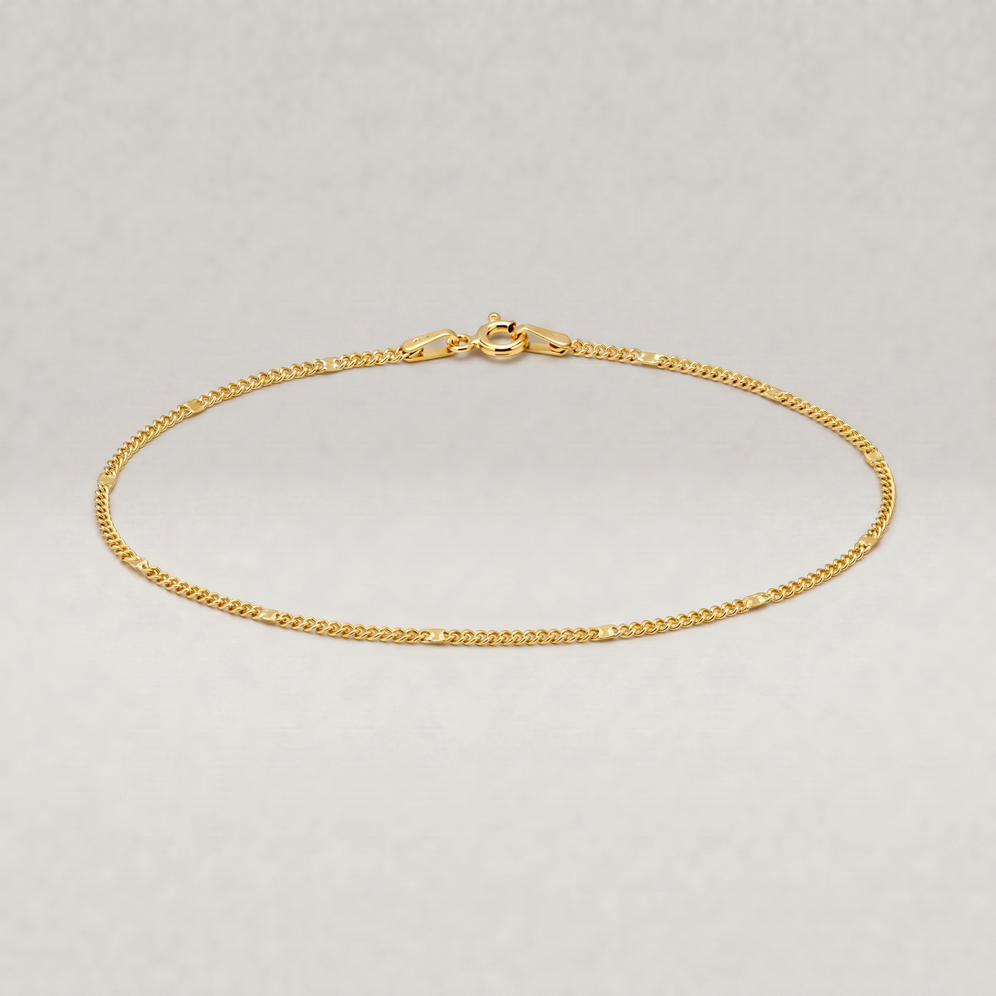 18k Gold Flash Plated Stamped Curb Chain Bracelet