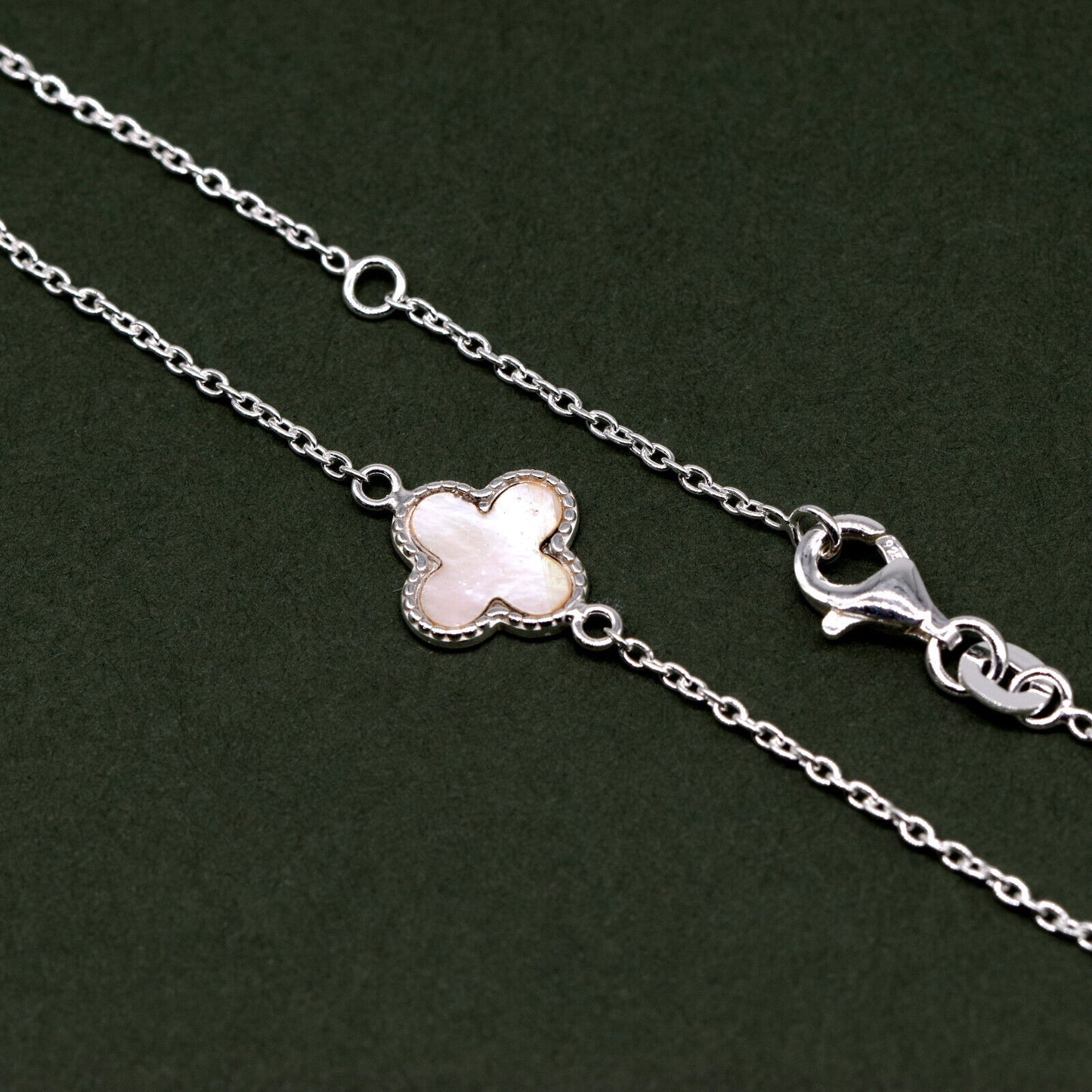 925 Sterling Silver Four Leaf Clover Motif Bracelet On 7.5" Rolo Chain